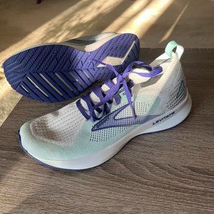 Brooks Levitate, 7.5, White Mermaid